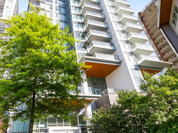 520 Como Lake Ave #2009, Coquitlam, BC V3J 0E8