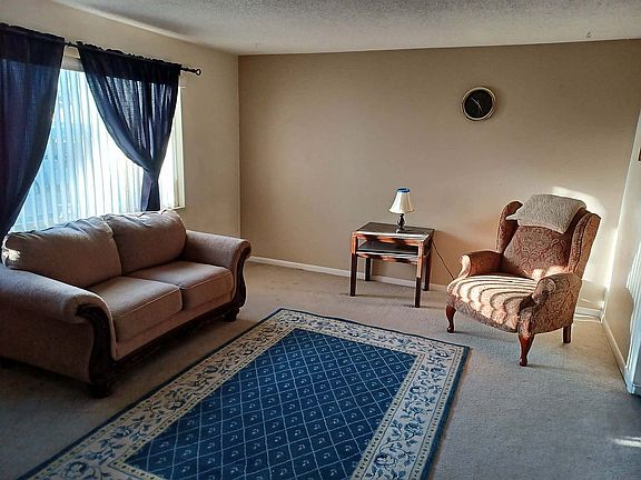 2nd image of 153 Cherry Cir
