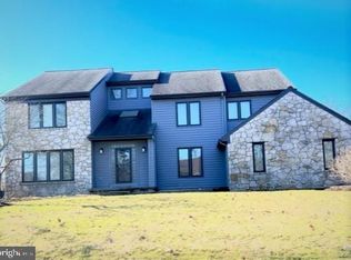 11 Old Bridle Path, Lawrence Township, NJ 08648