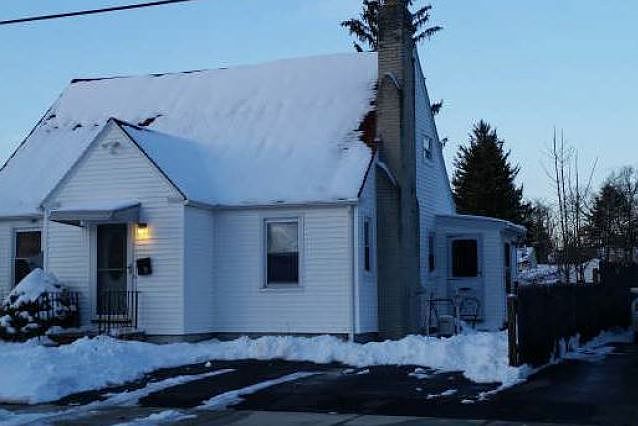 2nd image of 31 Summerhill Ave