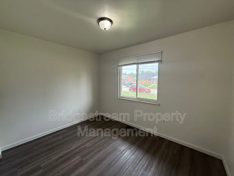 1214 Case Ave — Photo 6