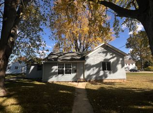 304 Dayton St, Sandwich, IL 60548