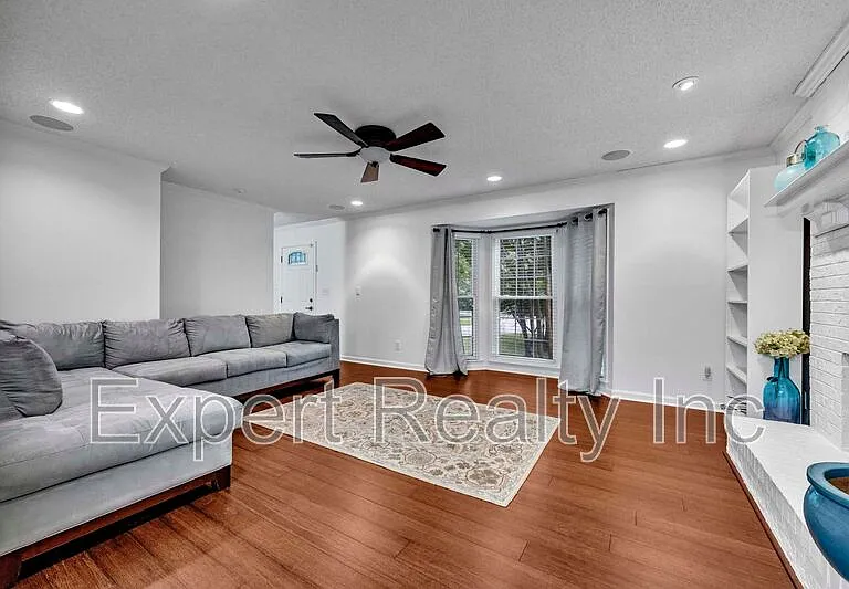 5501 Heath Row Dr — Photo 6