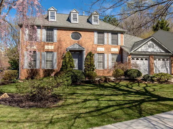 11001 Sugarbush Ter, Rockville, MD 20852