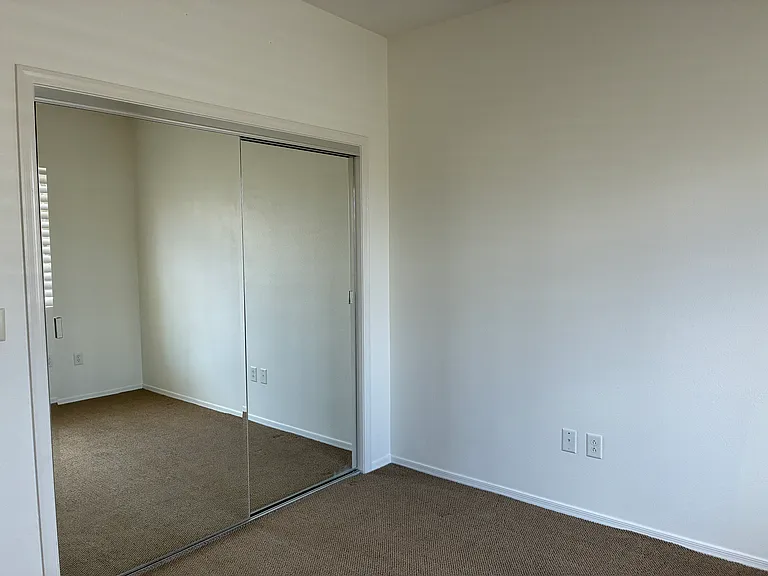 2581 Leighton Ave — Photo 16
