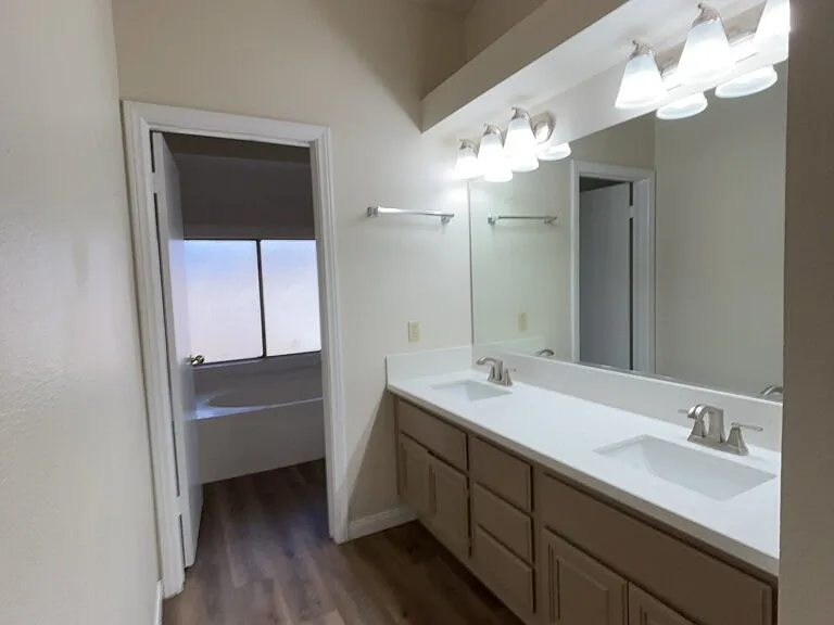 3927 Broken Oak Ln — Photo 15