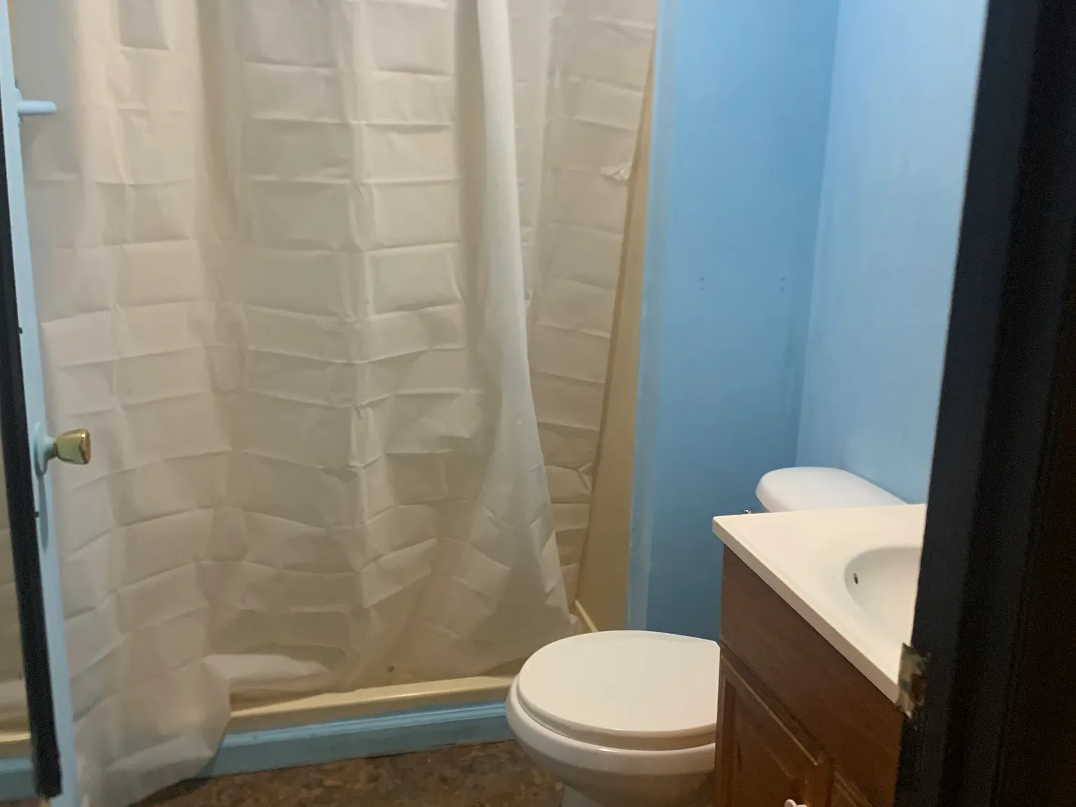 2 bed, 900 sqft, $750 — Photo 1