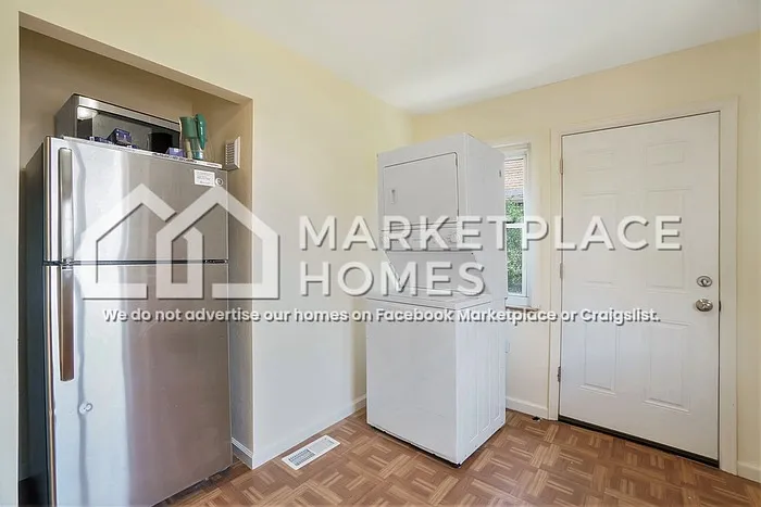 3610 Oneida St — Photo 12