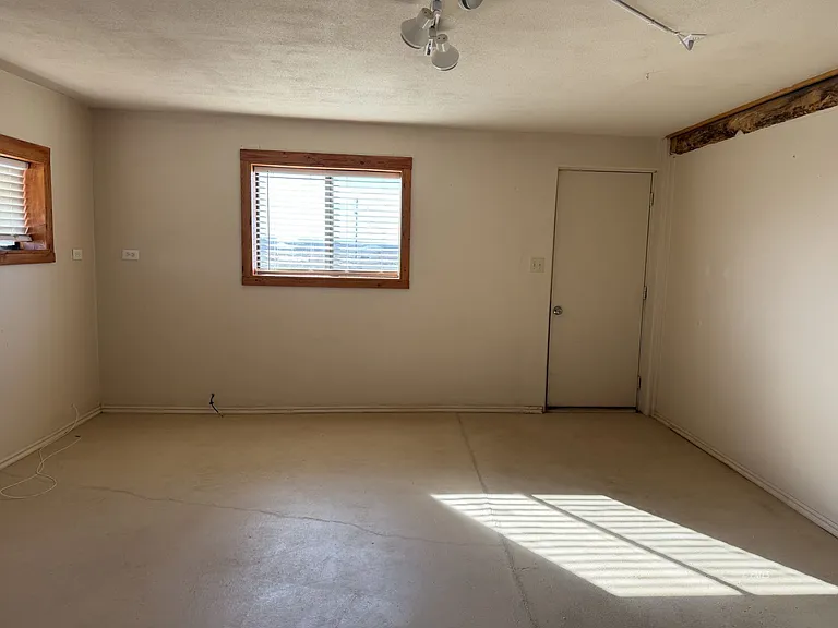 1140 W Highway 389 #389C — Photo 4