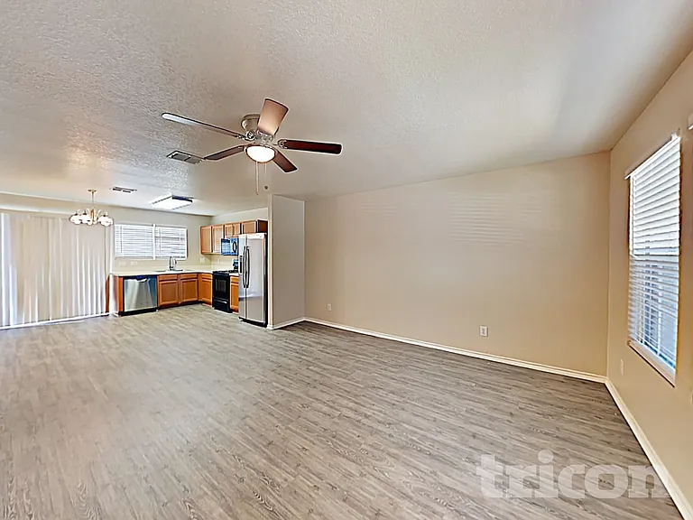 4923 Heather Pass — Photo 3