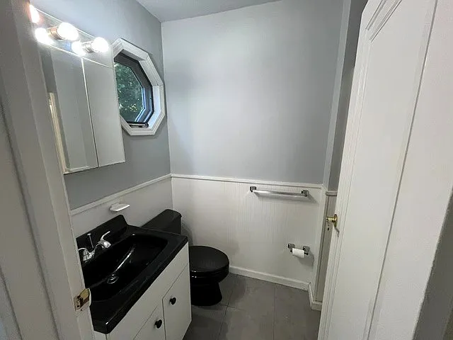 1218 Hammond Ave #1 — Photo 2