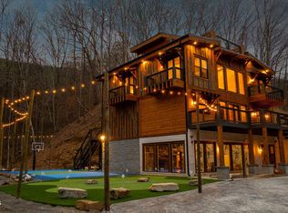 1880 Allen Way, Sevierville, TN 37862