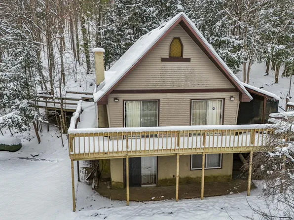 2318 S 13th Rd, Harrietta, MI 49638