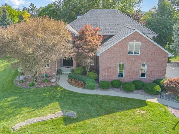 4270 Pebble Creek Ct, Saginaw, MI 48603