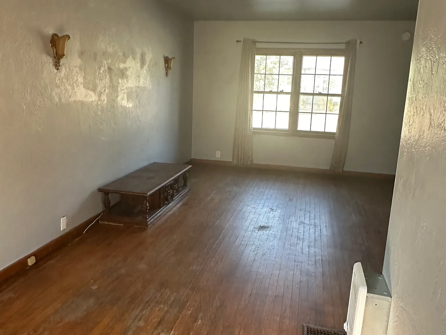 2 bed, 1200 sqft, $875 — Photo 3