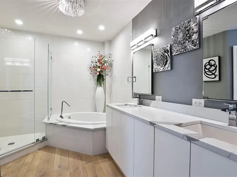 900 5th Ave S #303 — Photo 11