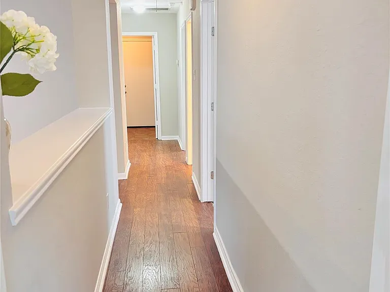 8134 Sanders Forest Ct — Photo 27