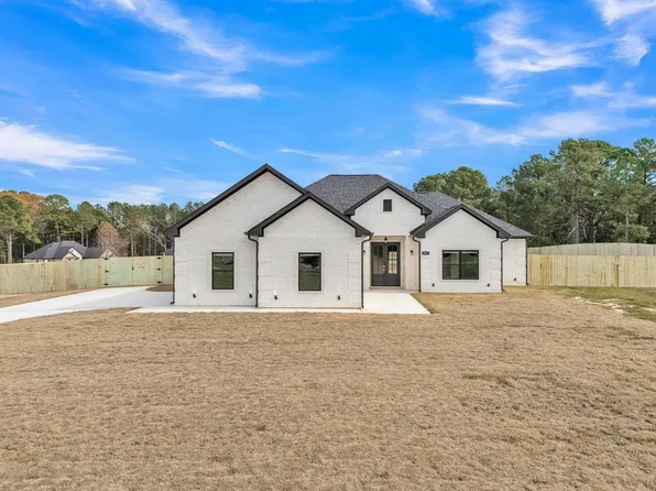 365 County Road 2204, Tatum, TX 75691