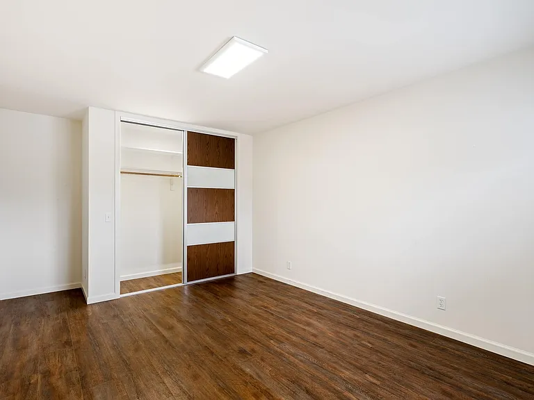 222 Mortimer Ln — Photo 24