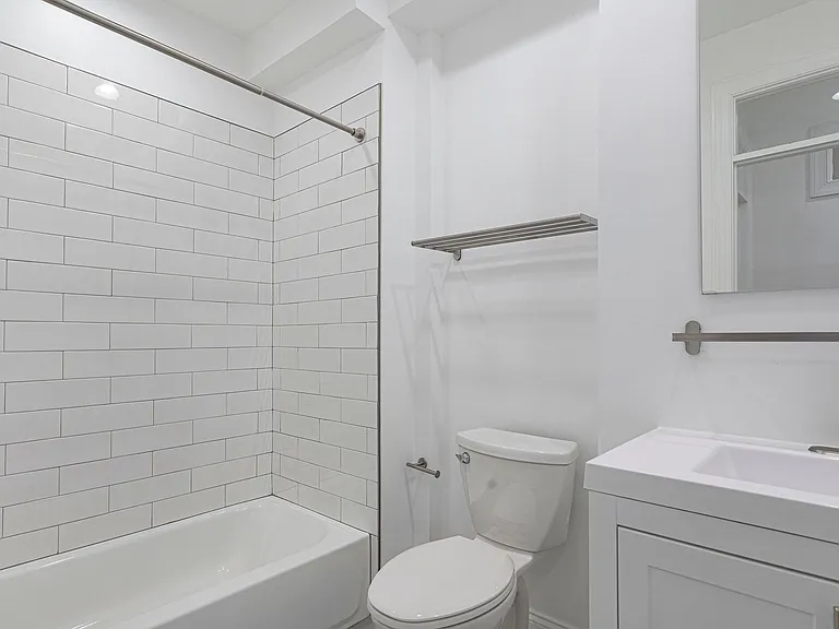 118 S Ellwood Ave #1 — Photo 13