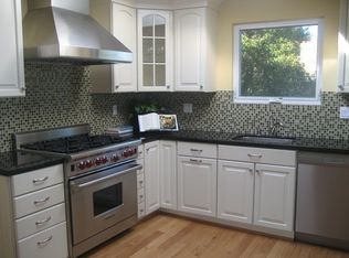 53 Graceland Dr, San Rafael, CA 94901