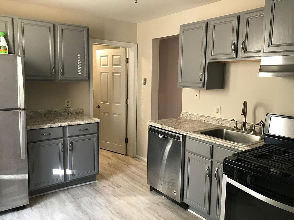 1st image of 1 Wells St #1A
