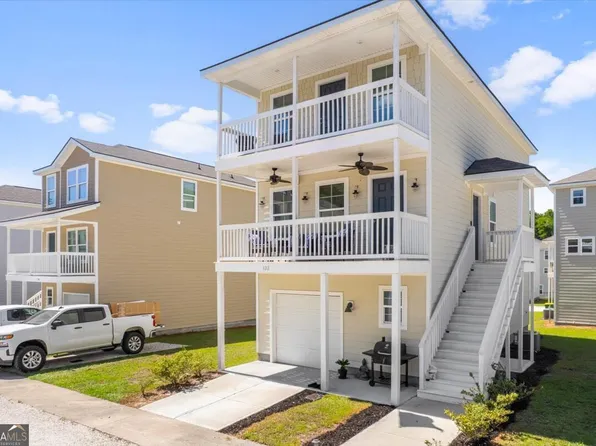 102 Cathead Ln, Darien, GA 31305