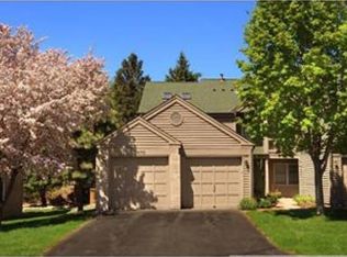1670 Rosehill Cir, Lauderdale, MN 55108