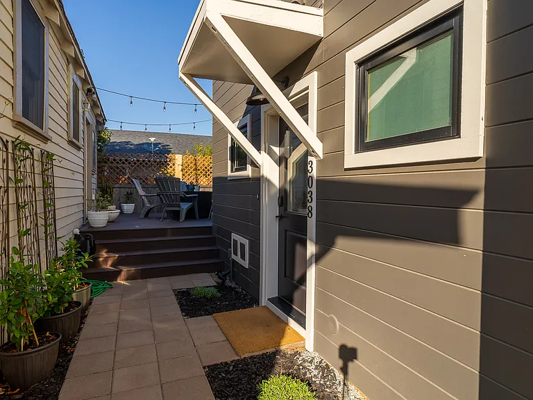 3038 Beech St — Photo 40