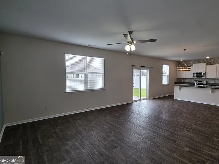 114 Troupe Dr — Photo 14