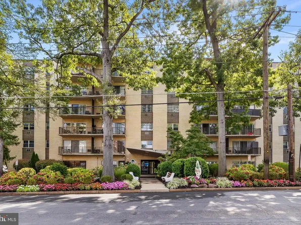 211 Chestnut Pl, Cherry Hill, NJ 08002