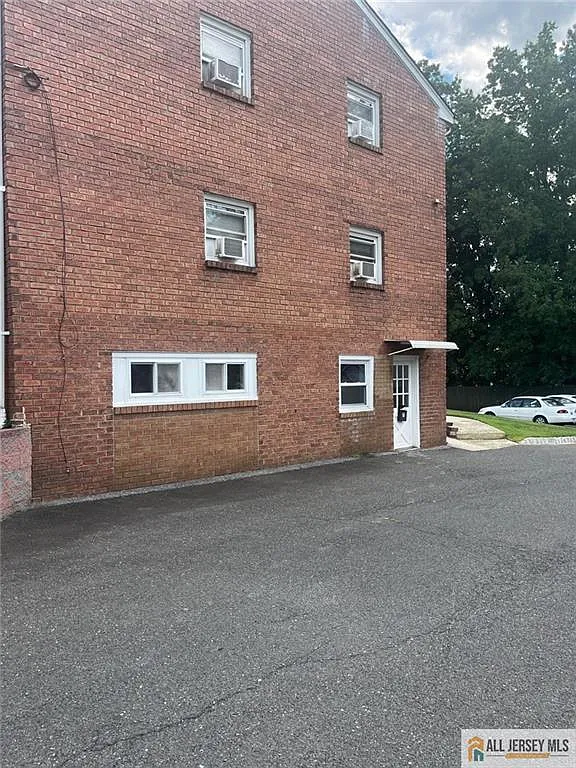 1 bed, 1.0 bath, $1,900 — Photo 4