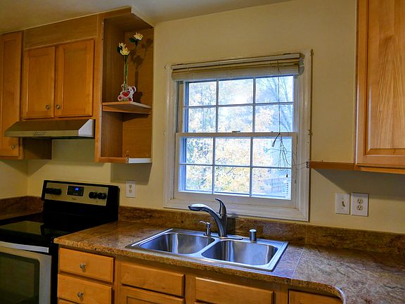 Partial view of kitchen
