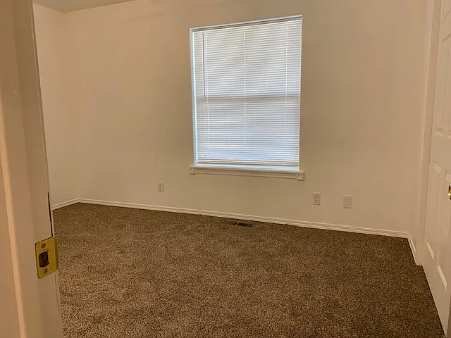 5467 Summerlake St SE — Photo 13