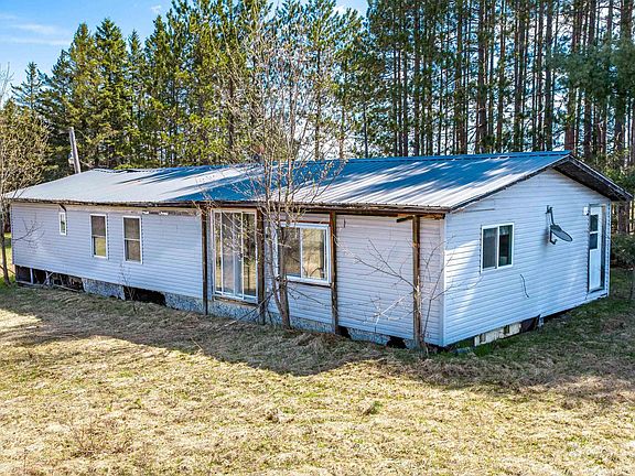 2nd image of 35698 Tapiola Rd