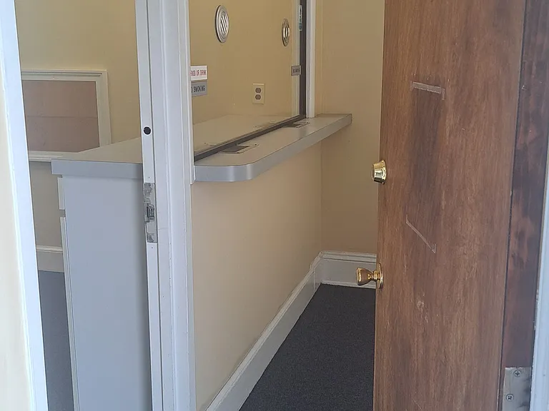 28 E 25th St #1 — Photo 1