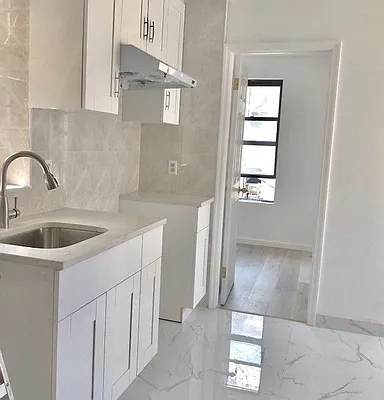 Rented by Jade Stone Real Estate Consulting | media 20