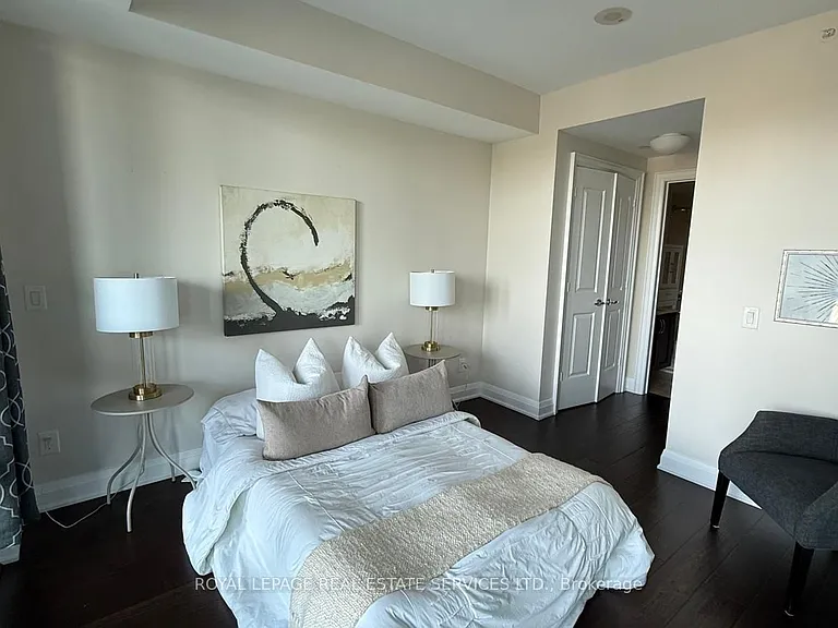 11 Bronte Rd #501 — Photo 5