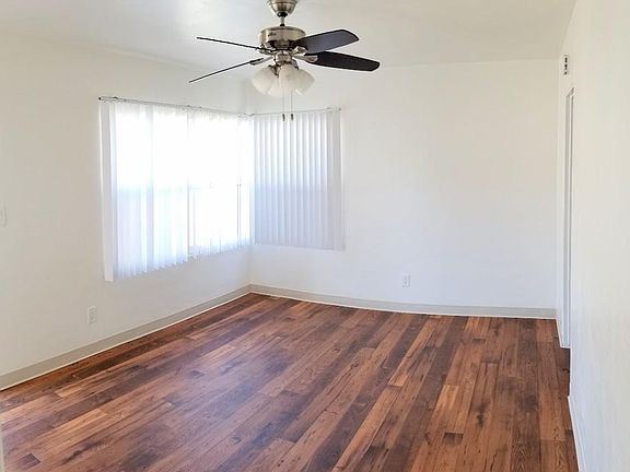 5th image of 3913 Marine View Ave #3921-1/2