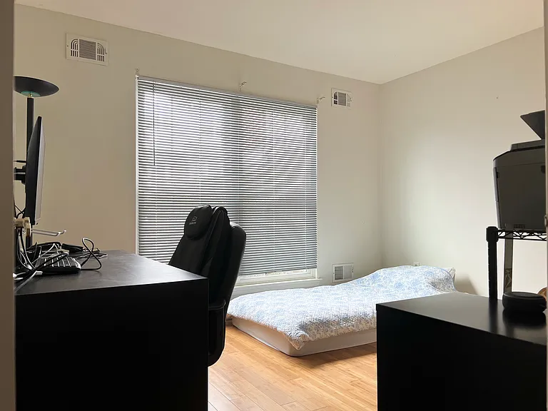 1484 Westgate Dr — Photo 10