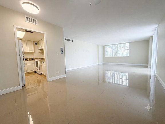 4th image of 2800 N Flagler Dr APT 211