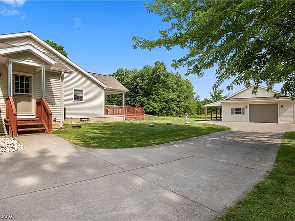3rd image of 14617 Kneisel Rd