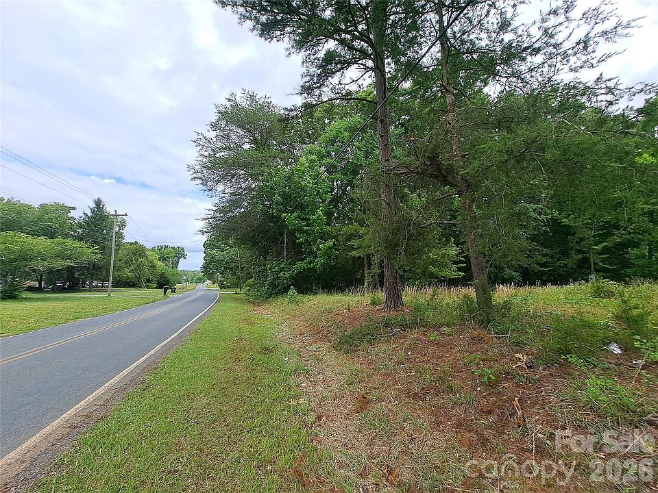 1st image of 155 Peggys Ln