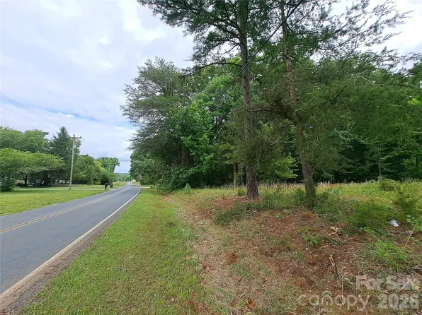 155 Peggys Ln, Rockwell, NC 28138