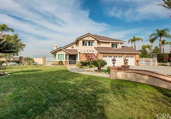 2nd image of 3027 Cordova Ct