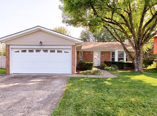 10118 Bayport Rd, Jeffersontown, KY 40299