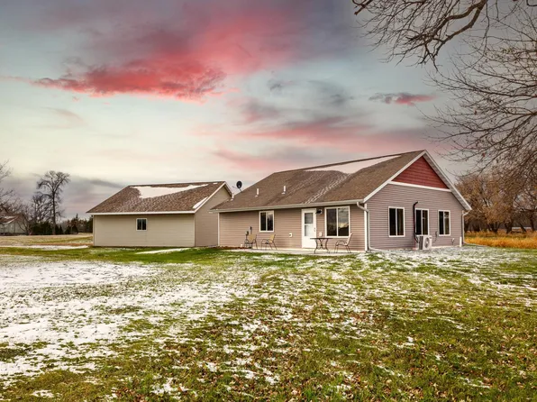 17323 Ryan Dr NE, Osakis, MN 56360