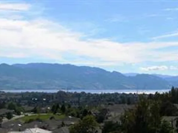 1703 Lindsay Dr, Kelowna, BC V1V 2P7