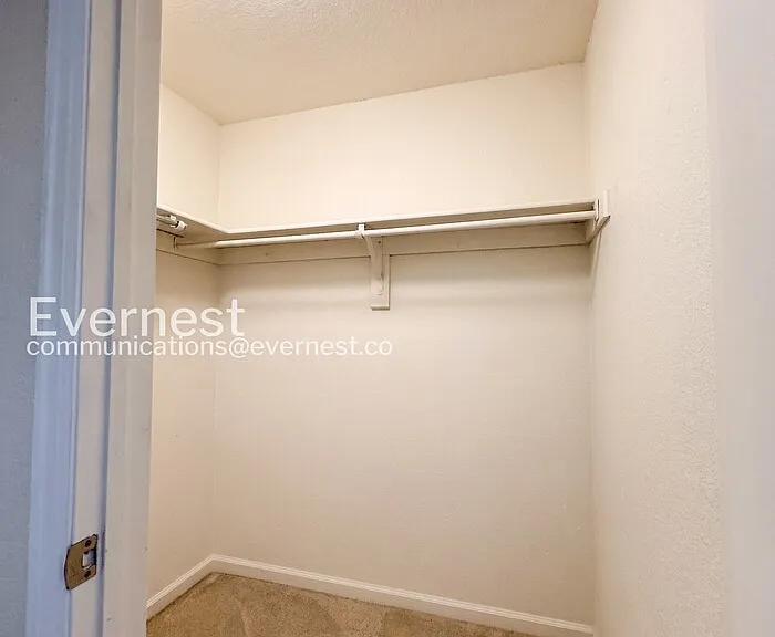 9225 Clermont Dr — Photo 22