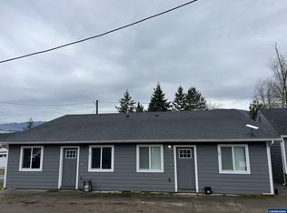 612 NE Santiam Blvd, Mill City, OR